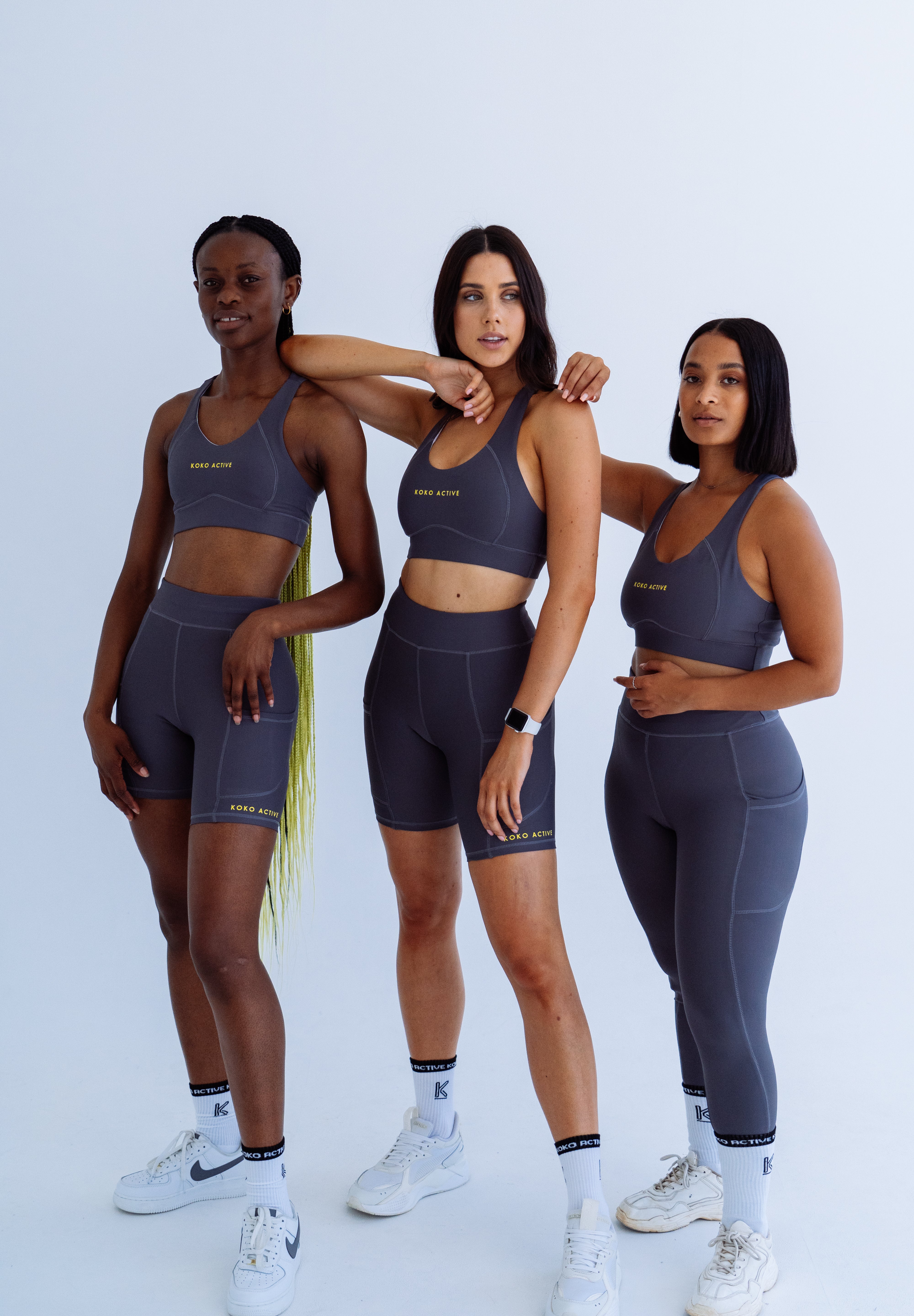 GAME CHANGER Graphite grey Scoop Sports Bra