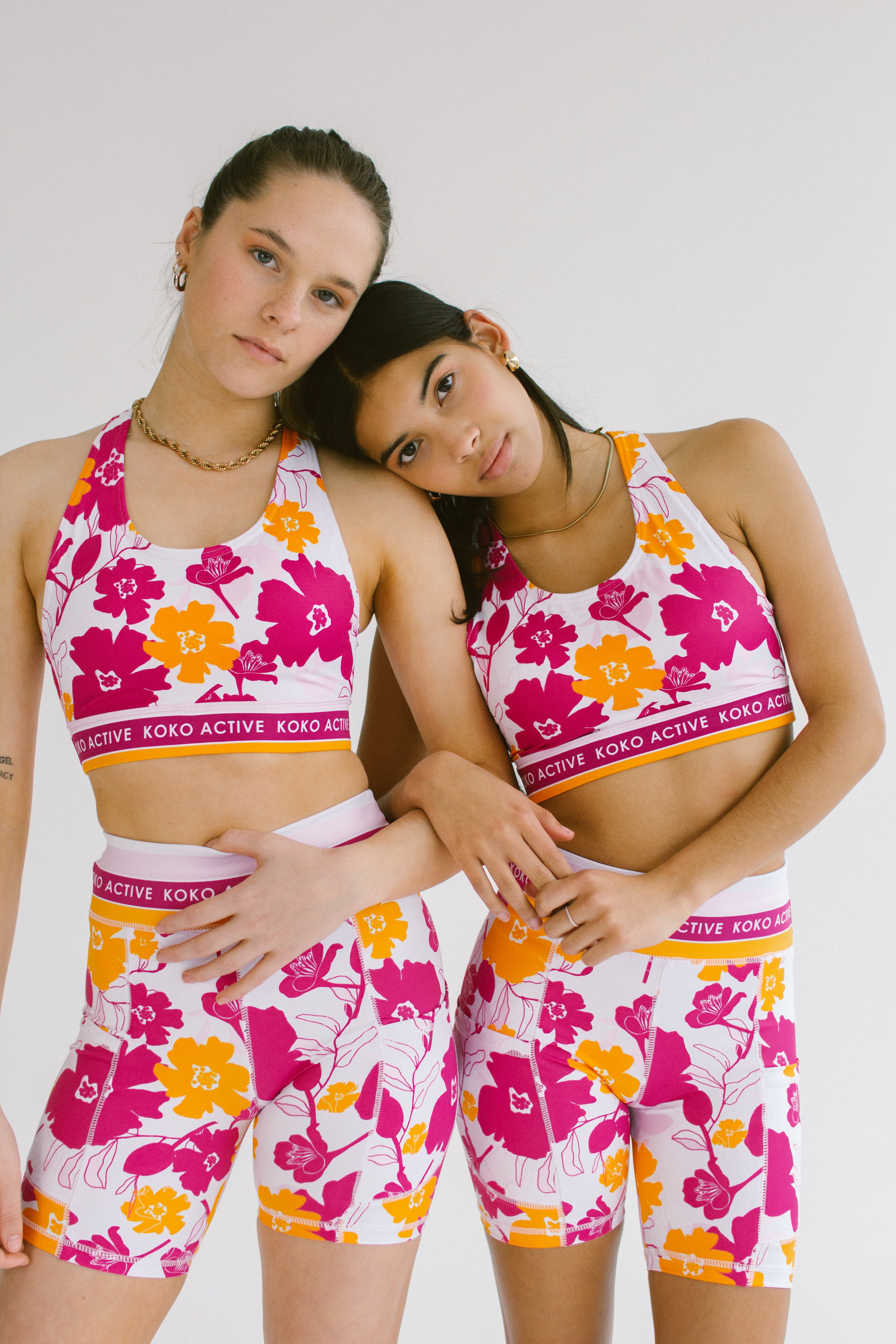 SPRING Criss Cross Sports Bra