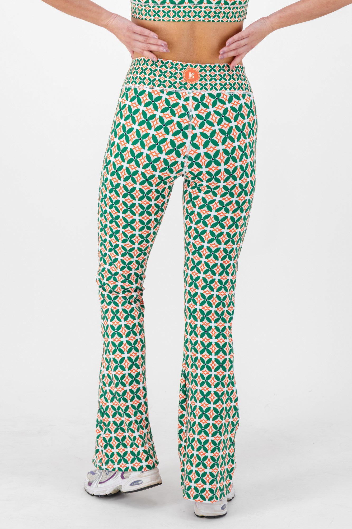 MATCH POINT Flared Leggings